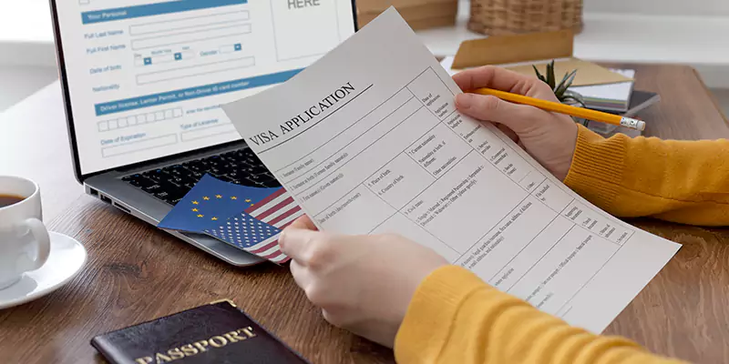 Why choose our expert visa team in Oman?